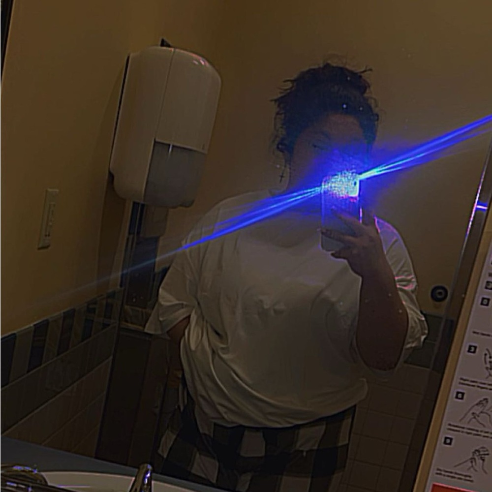 Meet your Posher, Monica